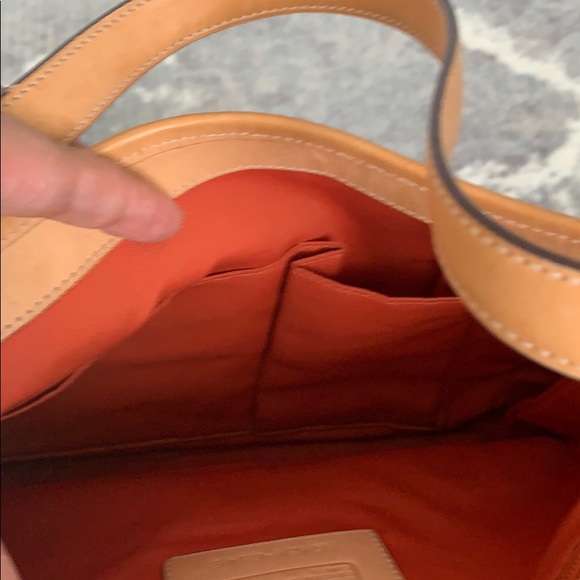 100% authentic coach shoulder bag - Picture 4 of 5